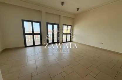 Apartment - 2 Bedrooms - 3 Bathrooms for rent in Carnaval - Qanat Quartier - The Pearl Island - Doha
