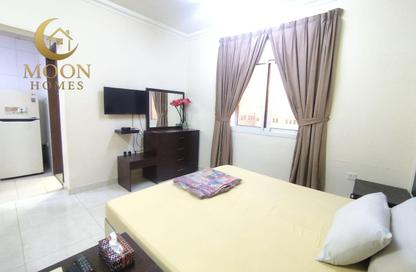 Apartment - Studio - 1 Bathroom for rent in Umm Ghwailina Comm - Umm Ghuwalina - Umm Ghuwailina - Doha