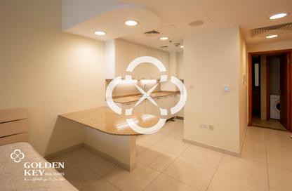 Apartment - Studio - 1 Bathroom for rent in Viva East - Viva Bahriyah - The Pearl Island - Doha