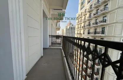 Apartment - 2 Bedrooms - 3 Bathrooms for rent in The Pearl Island - Doha