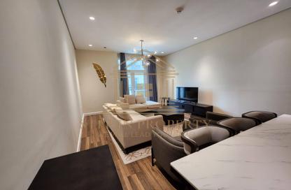Apartment - 2 Bedrooms - 4 Bathrooms for rent in Floresta Gardens - Floresta Gardens - The Pearl Island - Doha