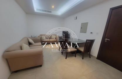 Apartment - 2 Bedrooms - 2 Bathrooms for rent in Umm Ghwailina Comm - Umm Ghuwalina - Umm Ghuwailina - Doha