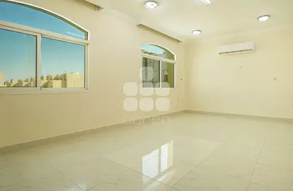 Apartment - 2 Bedrooms - 2 Bathrooms for rent in Souk Al gharaffa - Al Gharrafa - Doha