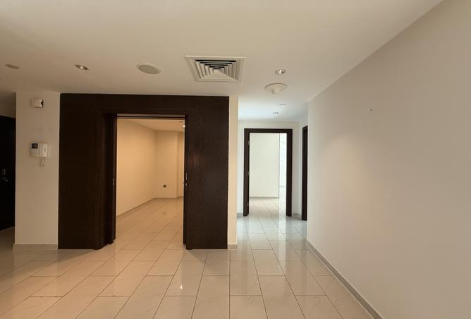 1030458 - Property Image 3