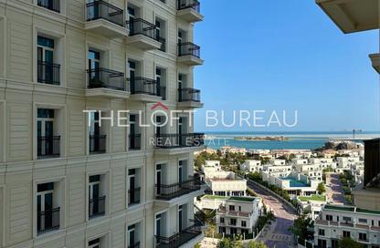 Apartment - 2 Bedrooms - 3 Bathrooms for rent in Floresta Gardens - Floresta Gardens - The Pearl Island - Doha