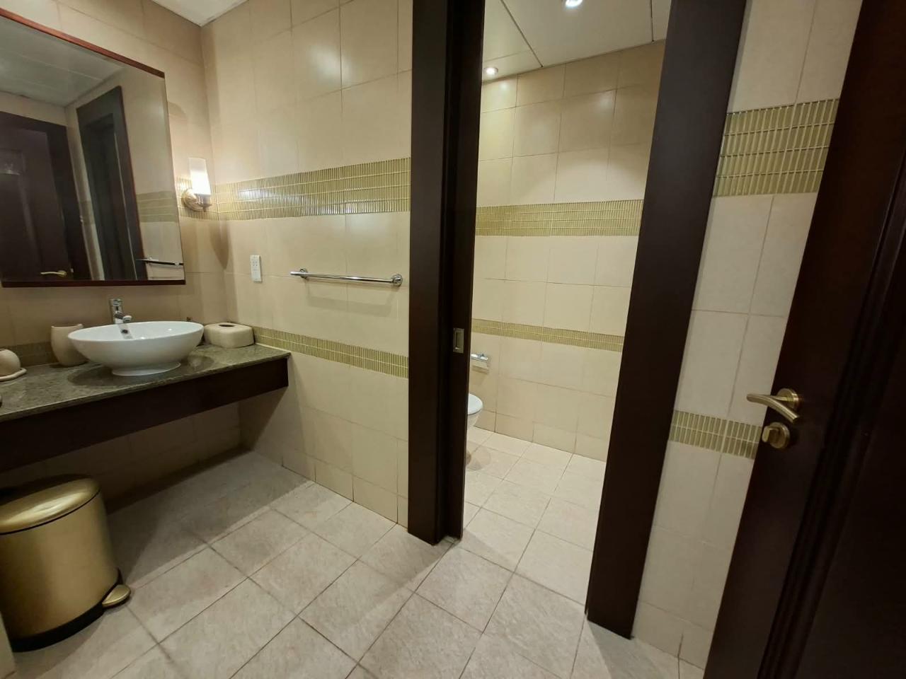 Luxury Sea View 1BHK | Fully Furnished | QAR 7,500 thumbnail 16