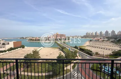 Apartment - 1 Bedroom - 2 Bathrooms for rent in Carnaval - Qanat Quartier - The Pearl Island - Doha