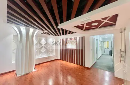 Office Space - 5 Bedrooms - 2 Bathrooms for rent in Najma Street - Najma - Doha