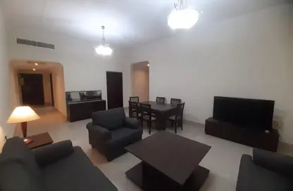 Apartment - 2 Bedrooms - 2 Bathrooms for rent in Fereej Bin Mahmoud North - Fereej Bin Mahmoud - Doha