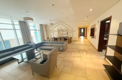 Apartment - 3 Bedrooms - 5 Bathrooms for rent in Anas Street - Fereej Bin Mahmoud North - Fereej Bin Mahmoud - Doha