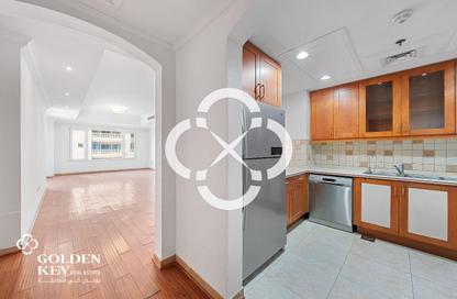 Apartment - 2 Bedrooms - 3 Bathrooms for rent in East Porto Drive - Porto Arabia - The Pearl Island - Doha