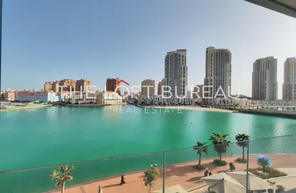 Apartment - 1 Bedroom - 2 Bathrooms for rent in Crystal Residence - Gewan Island - The Pearl Island - Doha