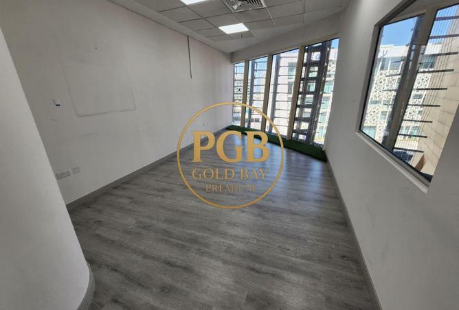 1012196 - Property Image 3