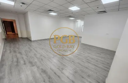 Office Space - Studio - 6 Bathrooms for rent in Evergreen Commercial Building - Energy City - Lusail