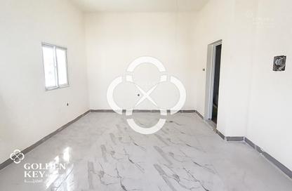 Warehouse - Studio - 5 Bathrooms for rent in Industrial Area 1 - Industrial Area - Doha