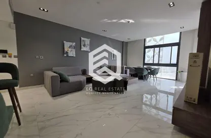 Apartment - 2 Bedrooms - 4 Bathrooms for sale in Boulevard View - Yasmeen City - Lusail
