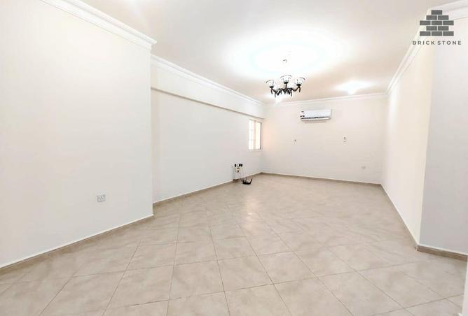 60893834 - Property Image 2