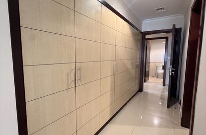 Apartment - 2 Bedrooms - 2 Bathrooms for rent in West Porto Drive - Porto Arabia - The Pearl Island - Doha