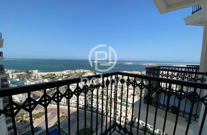 Apartment - 2 Bedrooms - 4 Bathrooms for sale in Floresta Gardens - Floresta Gardens - The Pearl Island - Doha