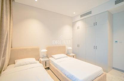 Apartment - 2 Bedrooms - 3 Bathrooms for sale in Marina District - Lusail