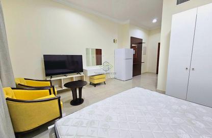 Apartment - Studio - 1 Bathroom for rent in Al Sadd Road - Al Sadd - Doha
