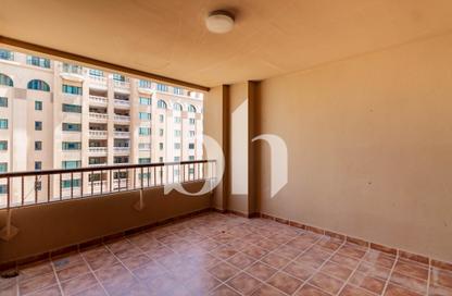 Apartment - 1 Bedroom - 2 Bathrooms for rent in East Porto Drive - Porto Arabia - The Pearl Island - Doha