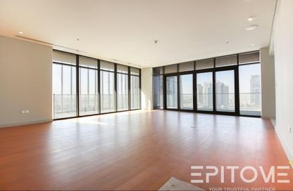 Apartment - 2 Bedrooms - 3 Bathrooms for sale in Seef Lusail Tower 1 - Seef Lusail - Lusail City - Lusail