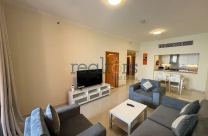Apartment - 2 Bedrooms - 3 Bathrooms for sale in Viva East - Viva Bahriyah - The Pearl Island - Doha