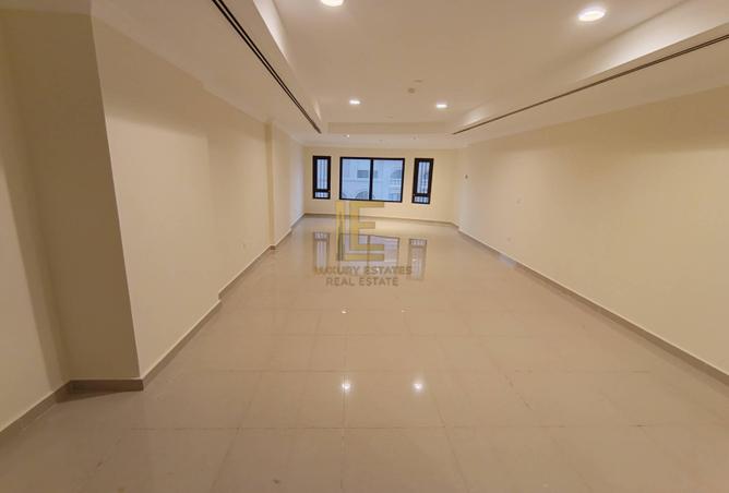 1027681 - Property Image 2