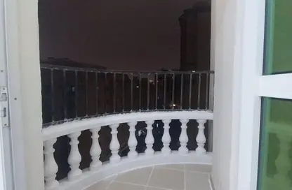 Apartment - 3 Bedrooms - 2 Bathrooms for rent in Anas Street - Fereej Bin Mahmoud North - Fereej Bin Mahmoud - Doha