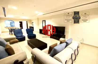 Apartment - 2 Bedrooms - 2 Bathrooms for rent in East Porto Drive - Porto Arabia - The Pearl Island - Doha