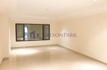 Apartment - 1 - 2 for sale in West Porto Drive - Porto Arabia - The Pearl Island - Doha