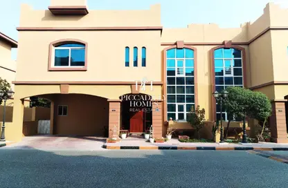 فيلا - 4 غرف نوم - 5 حمامات للايجار في فلل عين خالد - عين خالد - الدوحة