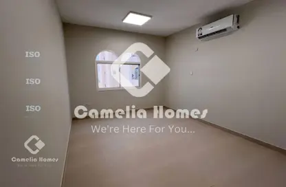 Apartment - 2 Bedrooms - 1 Bathroom for rent in Old Salata - Salata - Doha Apartment - 2 Bedrooms - 1 Bathroom for rent in Old Salata - Salata - Doha