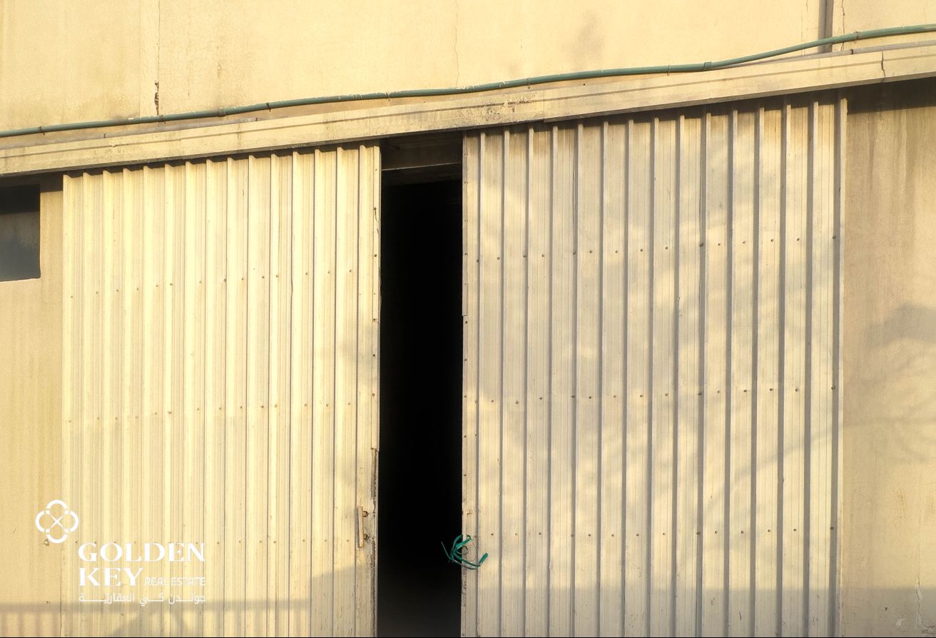 2 Available Warehouse for Lease in Industrial Area