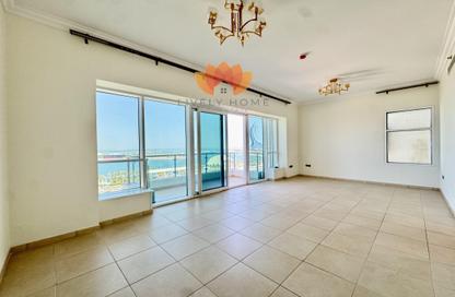 Apartment - 3 Bedrooms - 3 Bathrooms for rent in Marina Tower 02 - Marina District - Lusail