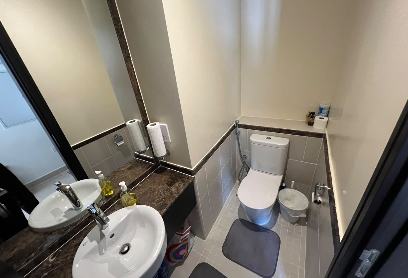CANAL FRONT 1BHK+BALCONY IN QANAT QUARTIER ! thumbnail 14