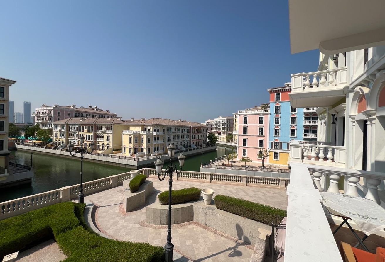 CANAL FRONT 1BHK+BALCONY IN QANAT QUARTIER ! thumbnail 15