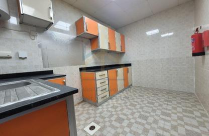 Apartment - 2 Bedrooms - 2 Bathrooms for rent in Fereej Bin Mahmoud South - Fereej Bin Mahmoud - Doha