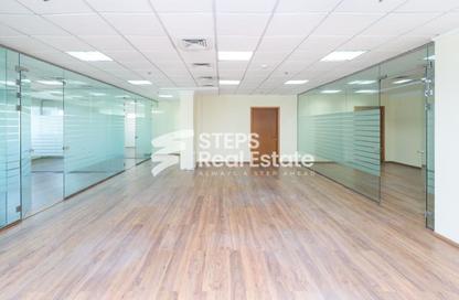 Office Space - Studio - 1 for rent in Umm Ghwailina Comm - Umm Ghuwalina - Umm Ghuwailina - Doha Office Space - Studio - 1 for rent in Umm Ghwailina Comm - Umm Ghuwalina - Umm Ghuwailina - Doha
