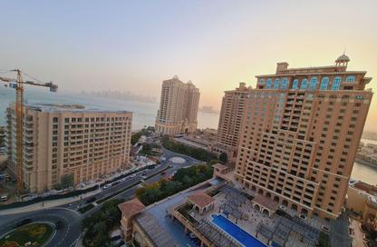 Apartment - 1 Bedroom - 2 Bathrooms for rent in Jumanah Tower 29 - Porto Arabia - The Pearl Island - Doha