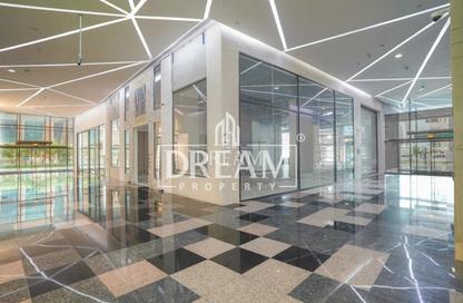 Show Room - Studio - 2 Bathrooms for rent in Lusail Marina Heights - Marina District - Lusail