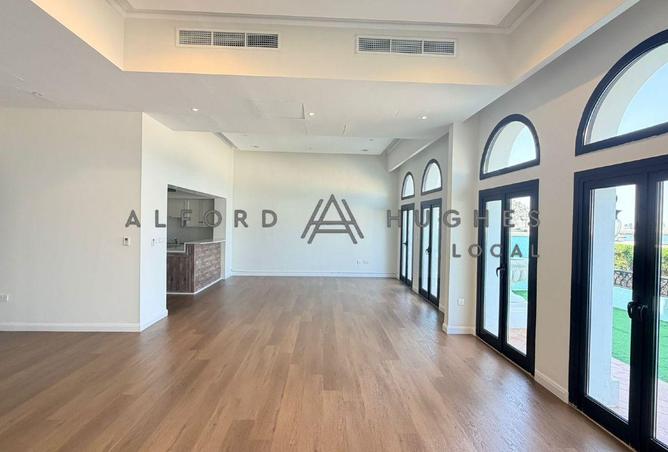 52500419 - Property Image 2