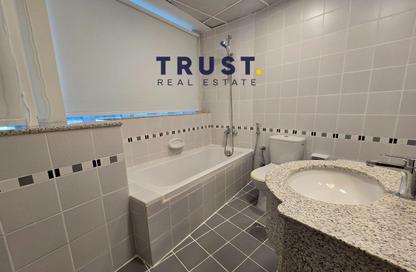 Apartment - 2 - 3 for rent in West Bay - Doha