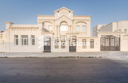 Villa - 7+ Bedrooms - 7+ Bathrooms for sale in Onaiza - Onaiza - Doha