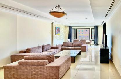 Apartment - 2 Bedrooms - 3 Bathrooms for sale in West Porto Drive - Porto Arabia - The Pearl Island - Doha