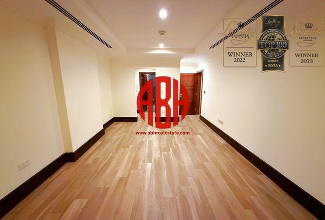 1005485 - Property Image 2