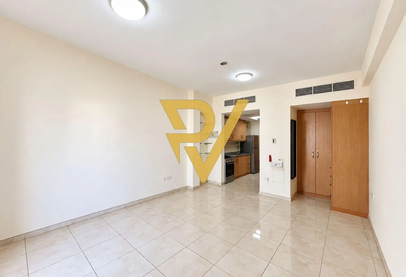 63530123 - Property Main Image