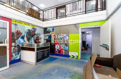 مخزن - استوديو - 4 حمامات للايجار في المنطقة الصناعية 1 - المنطقة الصناعية - الدوحة