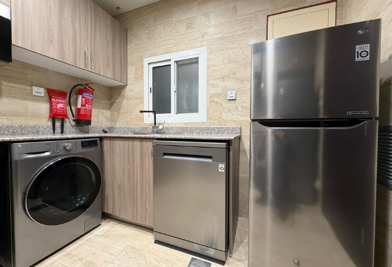2 BHK + Maid Furnished Apartment | Qar 8,499 thumbnail 8